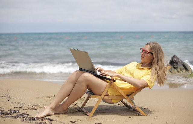 Neem je laptop mee op vakantie en schrijf